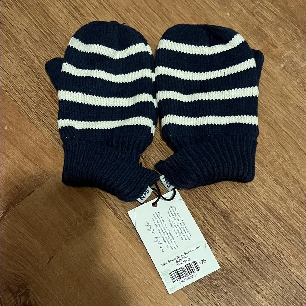 NWT Sammy + Nat Taylor Striped Winter Gloves in Navy Boys Size 6/8Y
